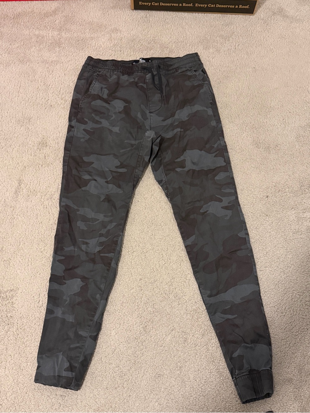 Hollister Men's Dark Gray Camo Cargo Joggers